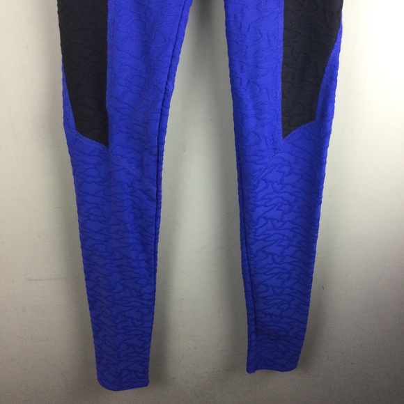 Twenty Montreal Connect 3D Swirl High Waist Full Length Compression Leggings - Picture 6 of 12